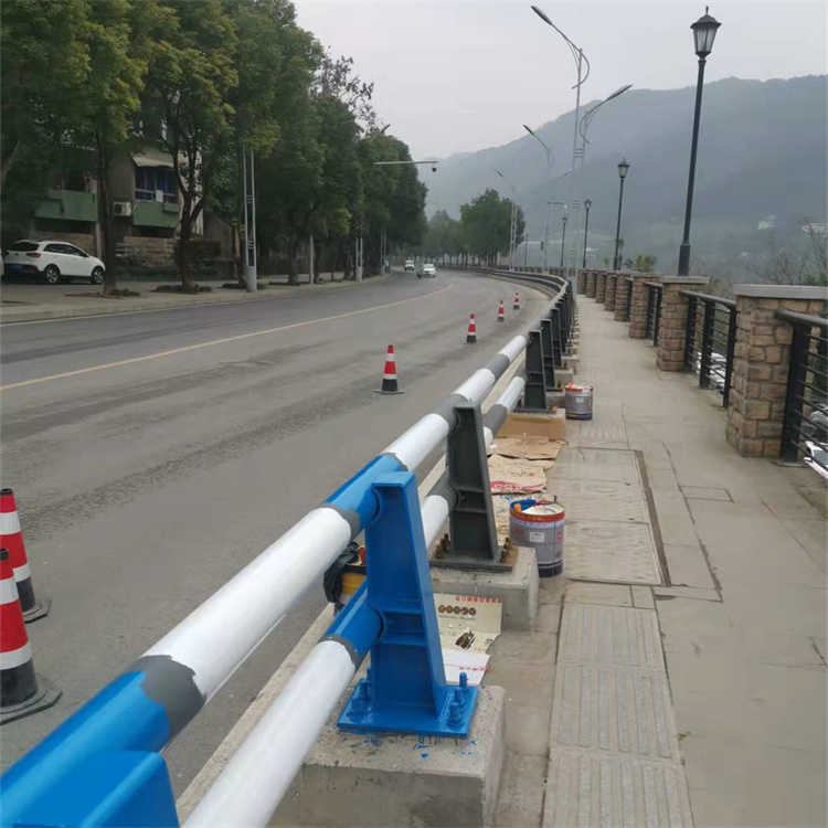 防撞护栏